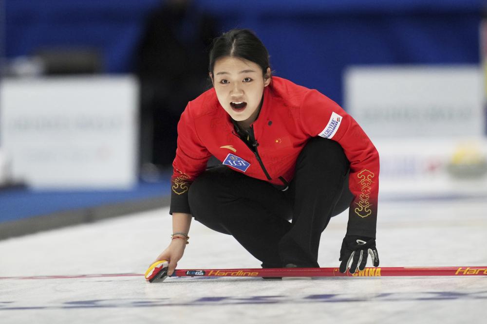 门将看呆：这也能进？